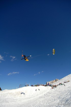 Johan Civel- Cortina snowkite contest 2009 passo Giau Italy