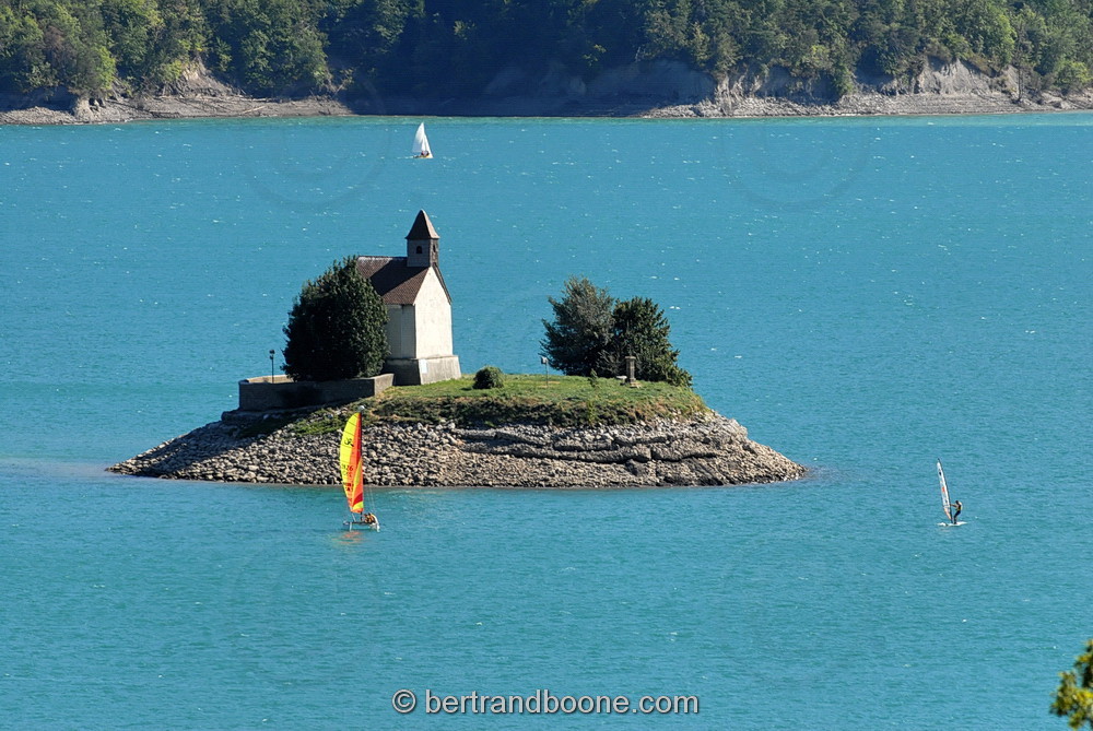 lac de serre-ponçon - hautes alpes - Fr