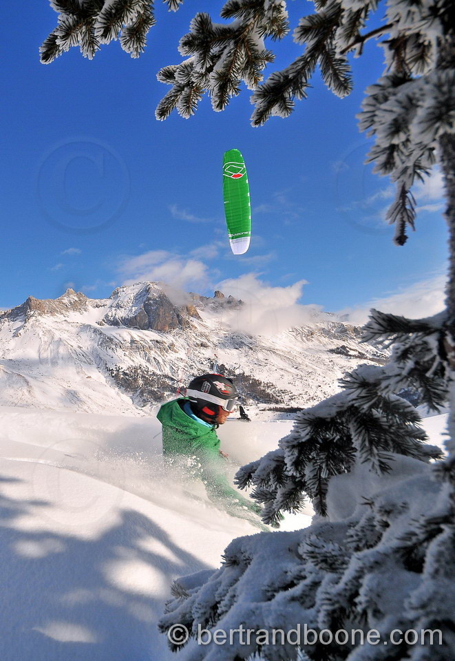 Johann Civel - snowkite au col du Lautaret (05)