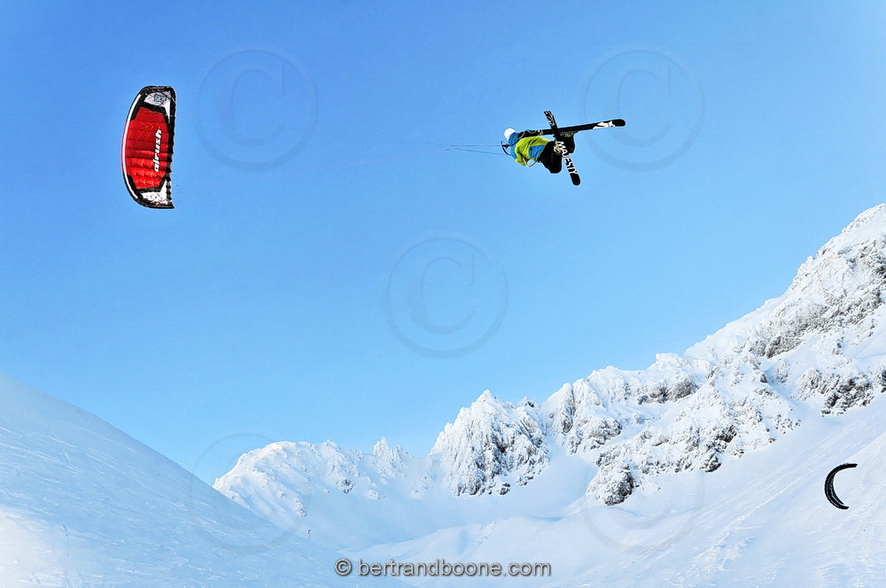 Jérome Josserand snowkite au col du Lautaret