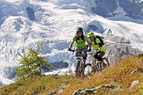 VTT dans les vallons de La Meije (05)