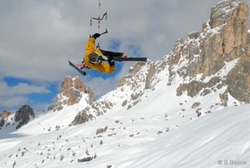 Johan Civel- Cortina snowkite contest 2009 passo Giau Italy