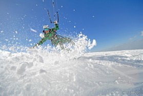 Romain Luppi - snowkite au Liban