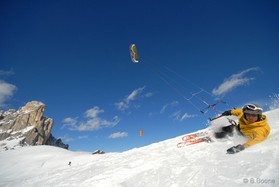Johan Civel- Cortina snowkite contest 2009 passo Giau Italy
