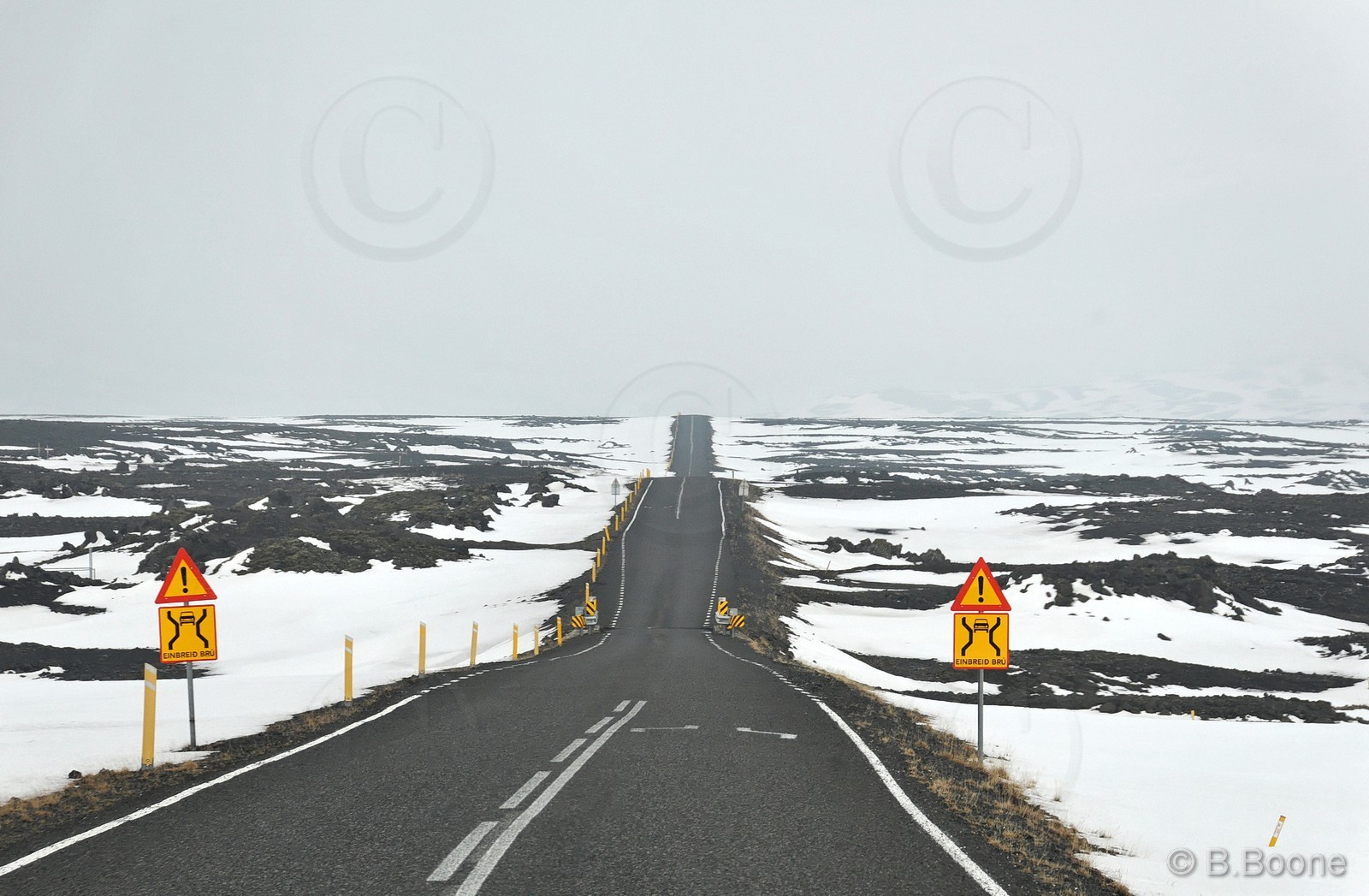 120323-028 © B.Boone