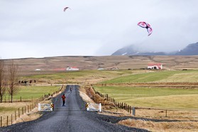 Jérome Josserand et Guillaume Chastagnol - snowkite en Islande