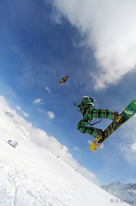 Romain Luppi - Bernina pass - snowkite en Suisse