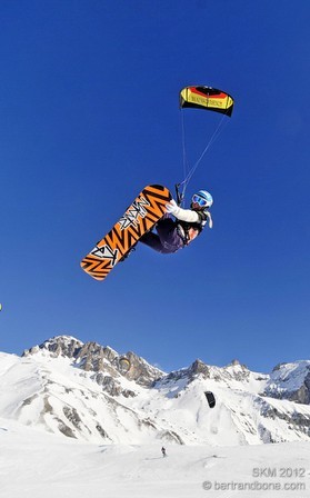 Kari Schibevaag - Snowkite Masters 2012 - col du Lautaret (05) France