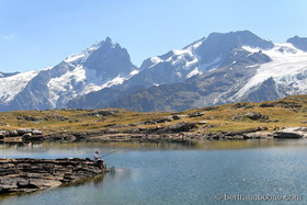 lac noir et massif de La Meije - hautes alpes - France