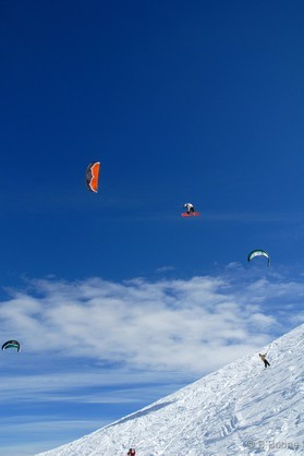 Cortina snowkite contest 2009 passo Giau Italy