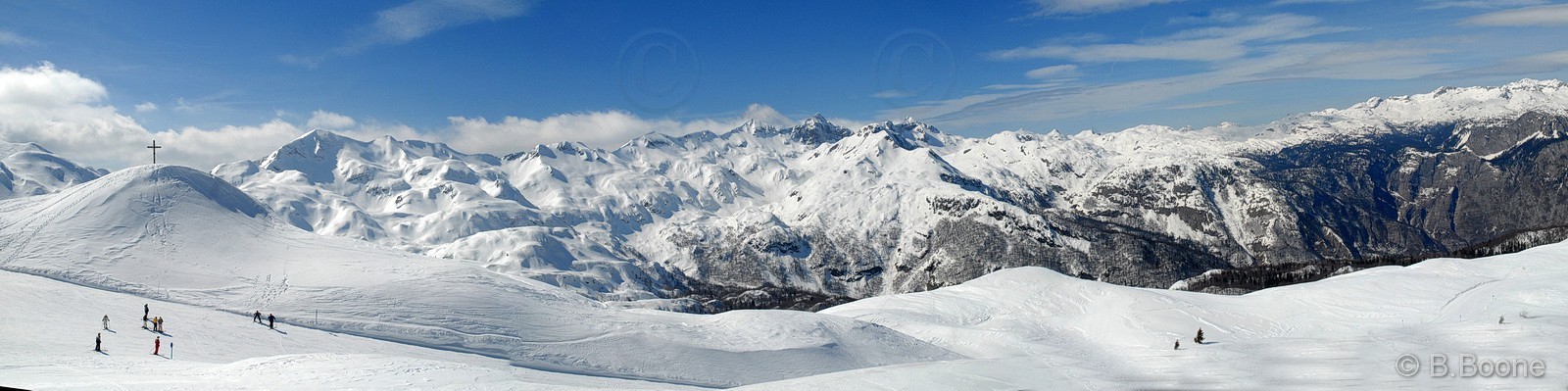 090317 pano11,14 ©B.Boone