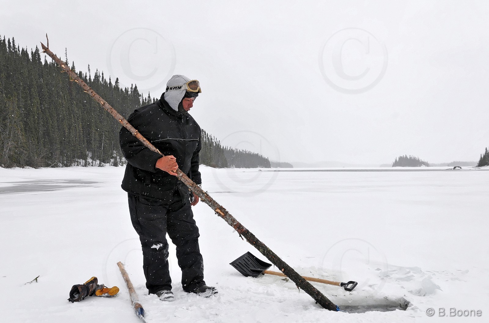 120404-668 © B.Boone