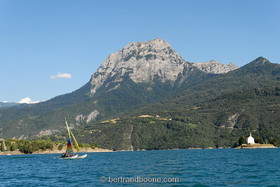 lac de Serre Ponçon - Hautes Alpes - France