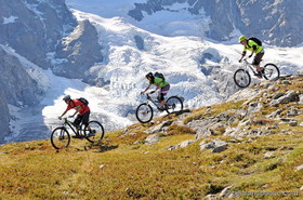 VTT dans les vallons de La Meije (05)