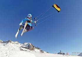 Kari Schibevaag - Snowkite Masters 2012 - col du Lautaret (05) France