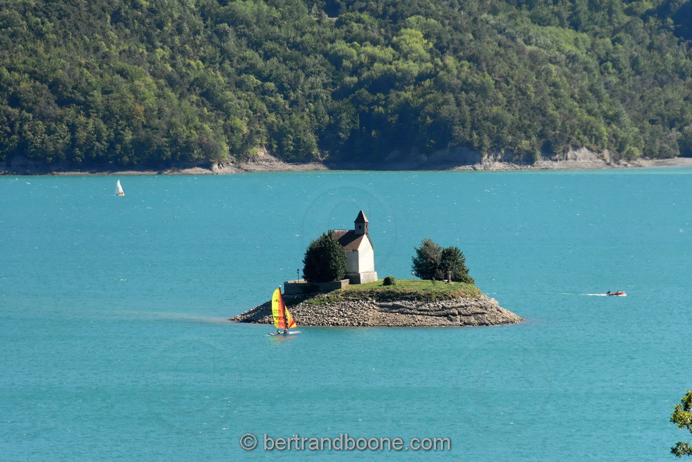 lac de serre-ponçon - hautes alpes - Fr