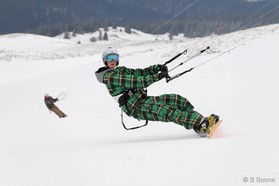 Romain Luppi - Monts Jura - snowkite en Suisse