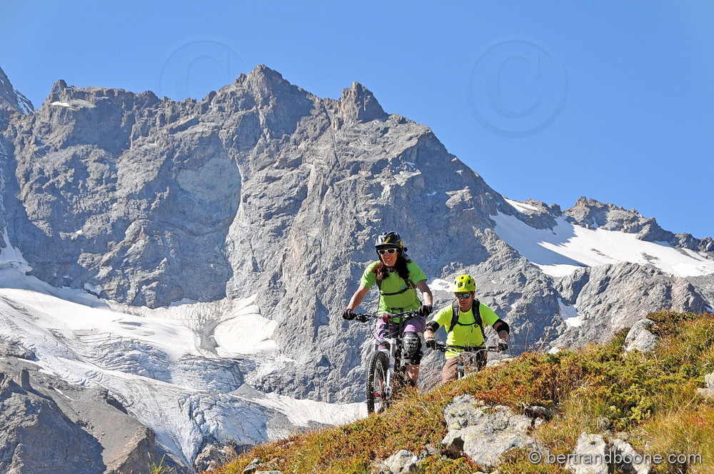 VTT dans les vallons de La Meije (05)