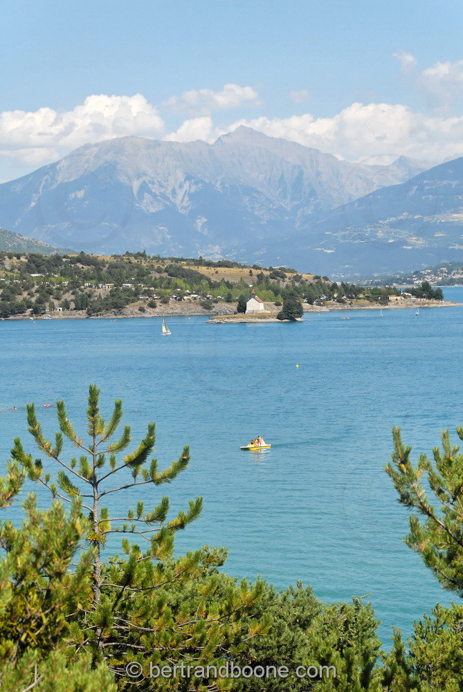 lac de Serre Ponçon - Hautes Alpes - France