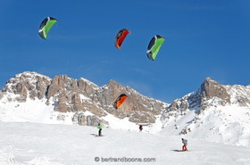snowkite au col du Lautaret (05) Fr