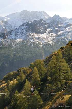 Slackline au Chazelet - La Grave - Hautes Alpes - France