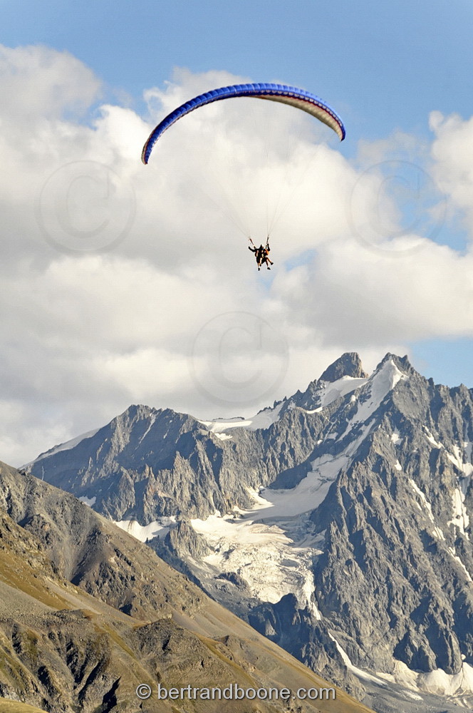 François Pinatel - parapente au lac du Pontet - hautes alpes - Fr