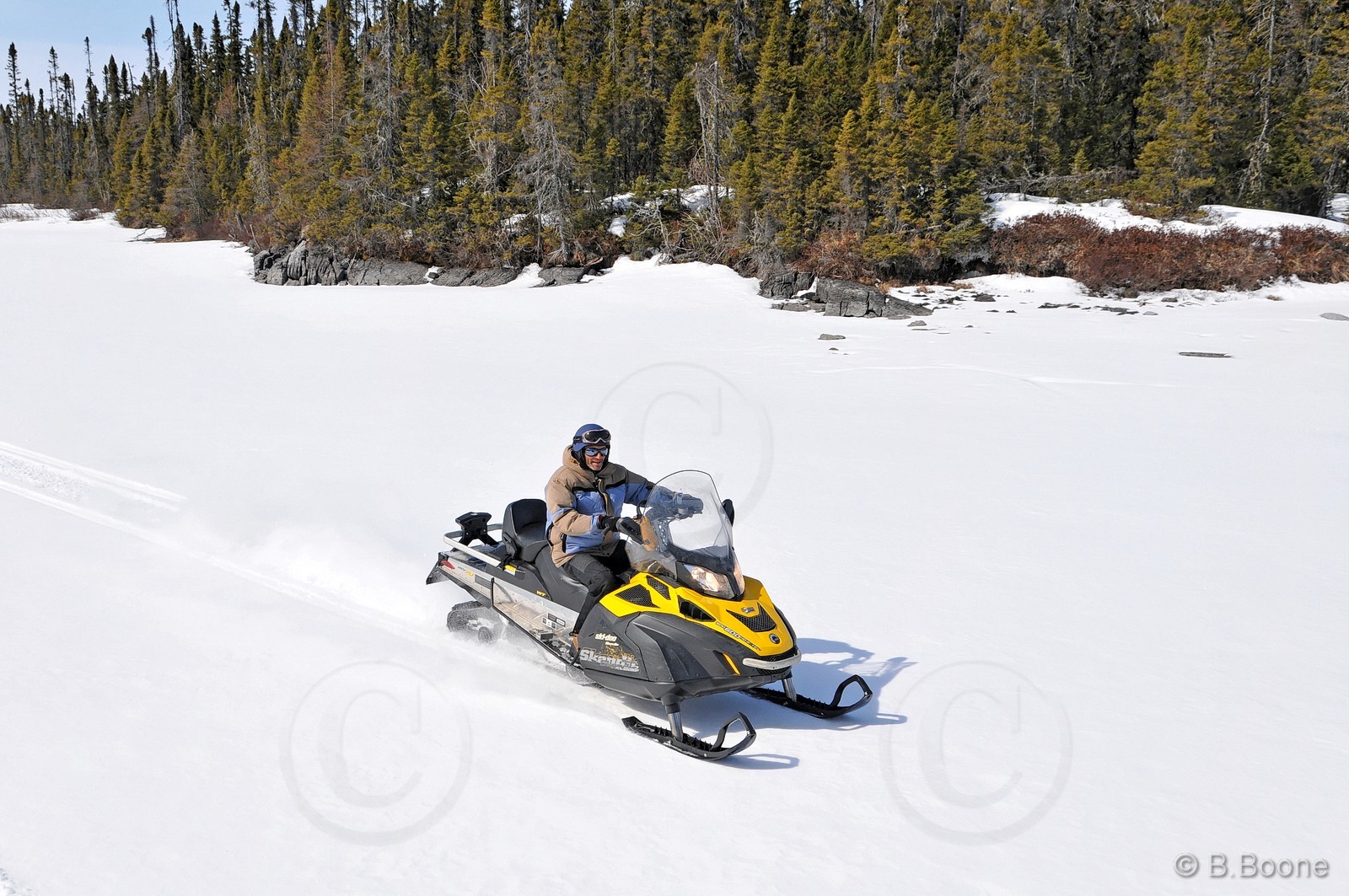 120403-061 © B.Boone