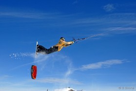 Cortina snowkite contest 2009 passo Giau Italy