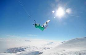 Romain Luppi - snowkite en Macedonia - Popova Shapka