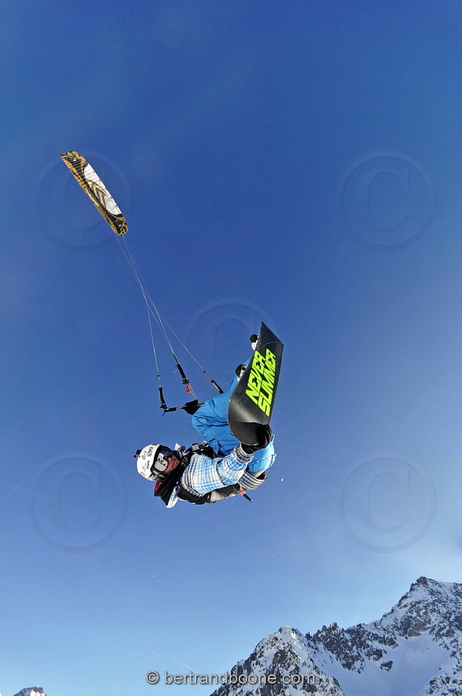 Snowkite Masters 2012 - col du Lautaret (05) France