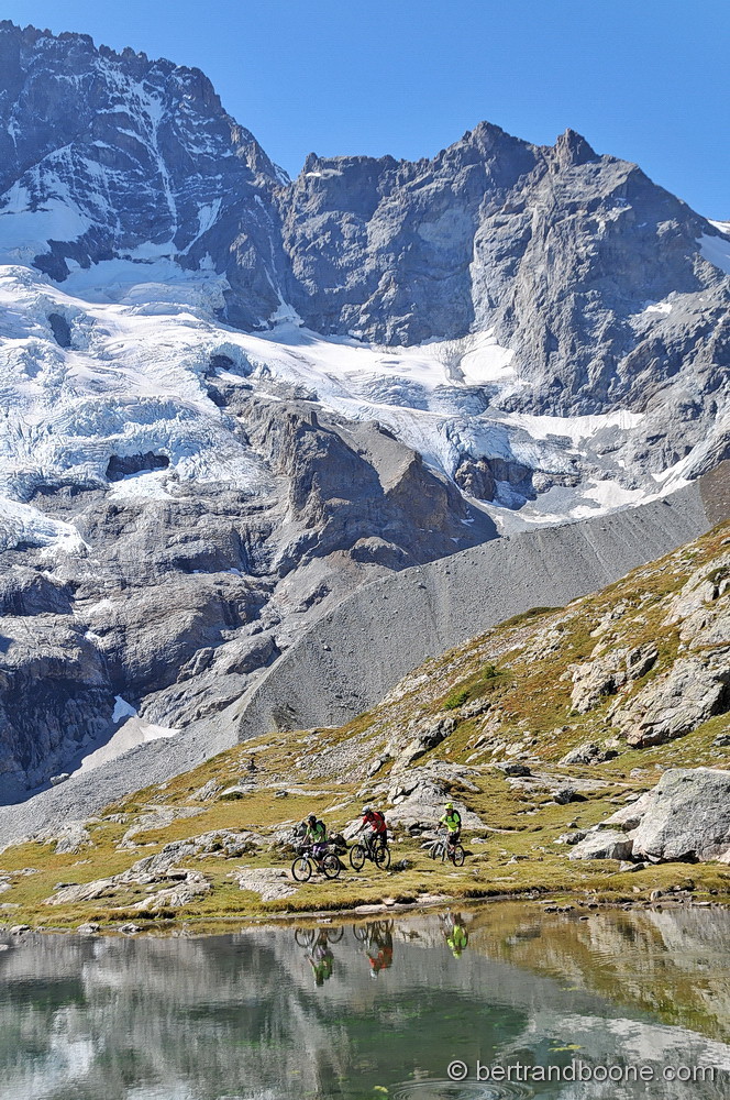VTT dans les vallons de La Meije (05)