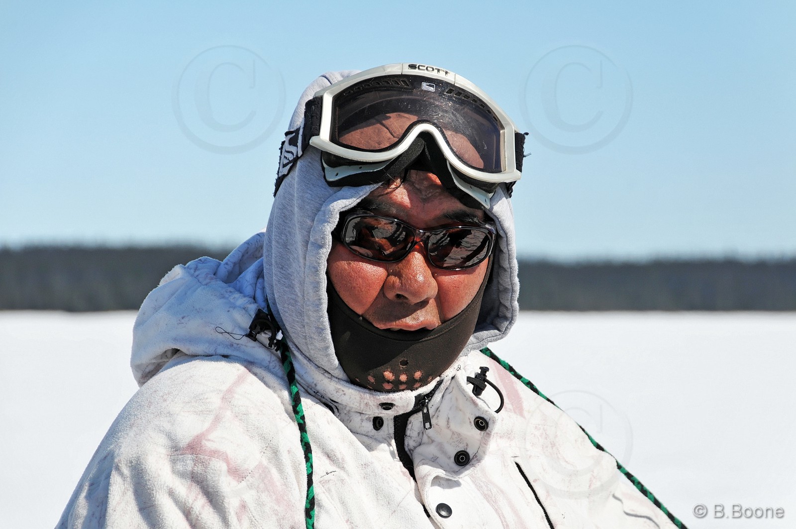 120401-0146 © B.Boone