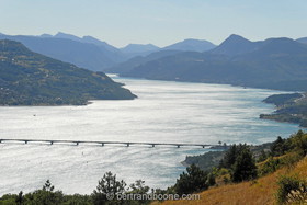 lac de serre-ponçon - hautes alpes - Fr