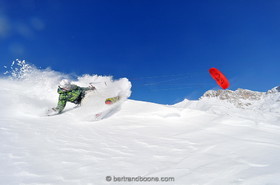 Jérome Josserand - snowkite au col du Lautaret (05)