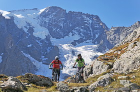 VTT dans les vallons de La Meije (05)
