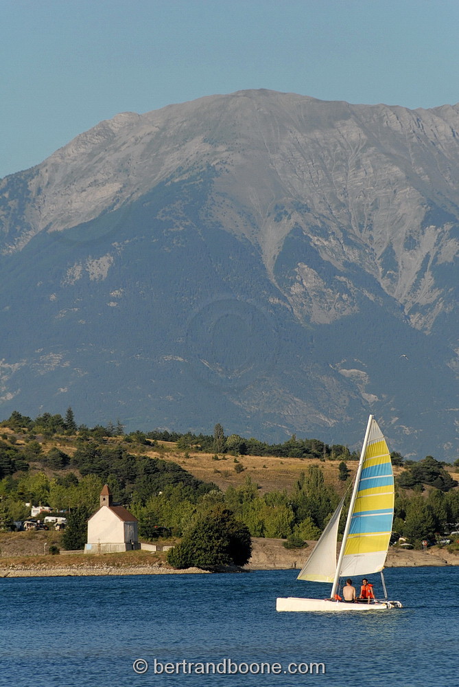 lac de Serre Ponçon - Hautes Alpes - France