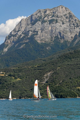 lac de Serre Ponçon - Hautes Alpes - France