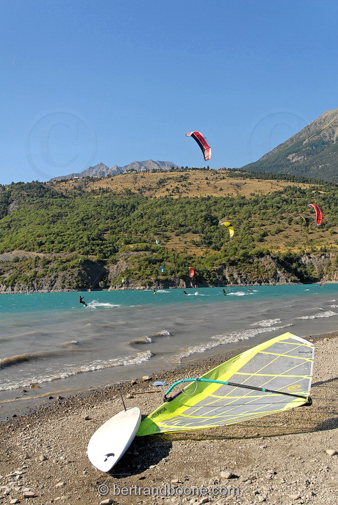 lac de serre-ponçon - hautes alpes - Fr