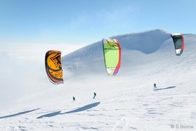 Goody Gaudard, Fabio Ingrosso, Romain Luppi - snowkite en Macedonia - Popova Shapka