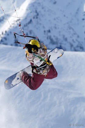 Cortina snowkite contest 2009 passo Giau Italy