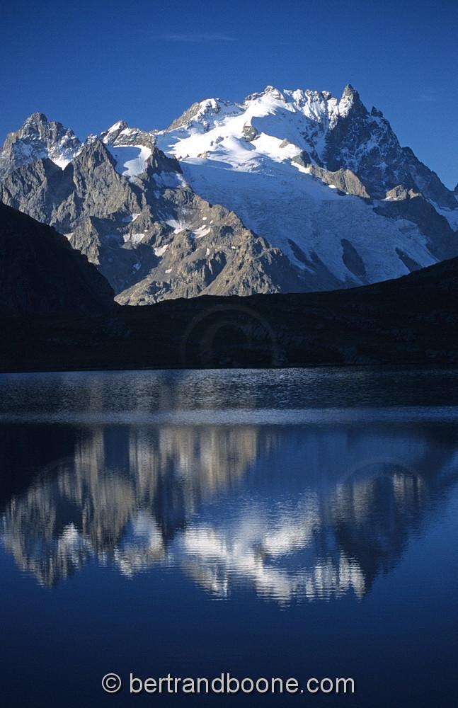 Au Pays de La Meije-Hautes Alpes-France