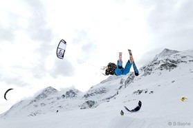 Fabio Ingrosso - Bernina pass - snowkite en Suisse