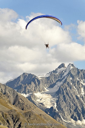 François Pinatel - parapente au lac du Pontet - hautes alpes - Fr