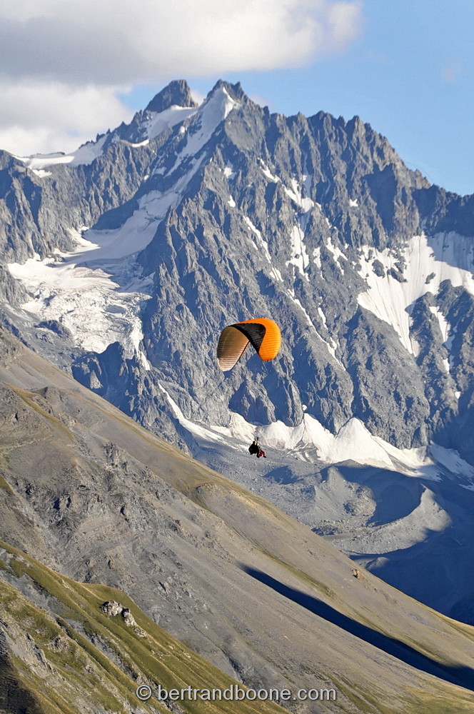 Manu Lestienne - parapente au lac du Pontet - hautes alpes - Fr