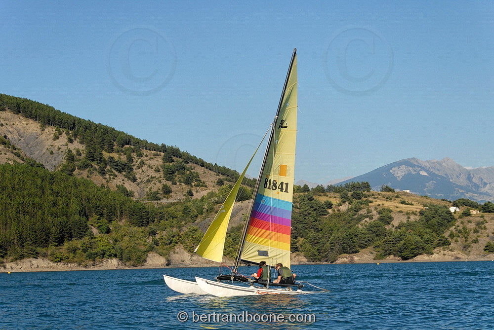 lac de Serre Ponçon - Hautes Alpes - France