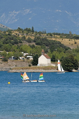 lac de Serre Ponçon - Hautes Alpes - France