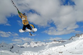Cortina snowkite contest 2009 passo Giau Italy