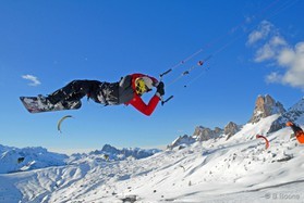 Mathieu Blanchard- Cortina snowkite contest 2009 passo Giau Italy