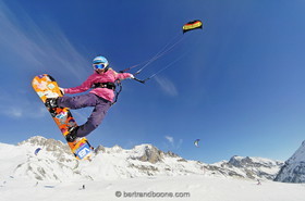 Kari Schibevaag - Snowkite Masters 2012 - col du Lautaret (05) France